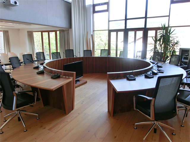 Ratsaal der Gemeinde Olang - Comune Valdaora